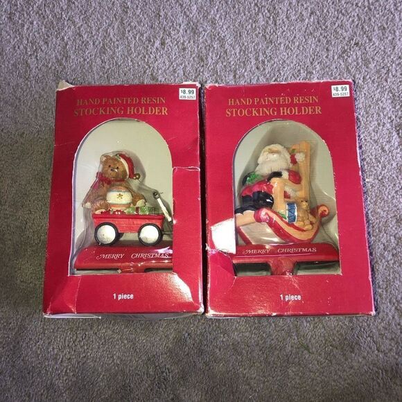 SANTA’S WORKBENCH CHRISTMAS STOCKING HOLDER LOT OF 2 SANTA + TEDDY BEAR W/ BOXES - Picture 1 of 6